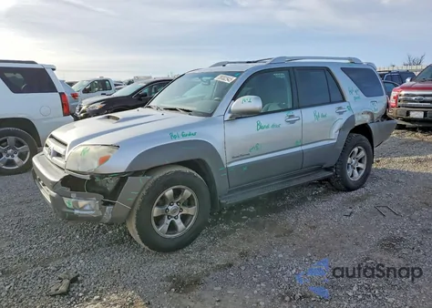 2003 Toyota 4Runner Sr5 z USA, uszkodzony, nr VIN JTEZT14R830008215